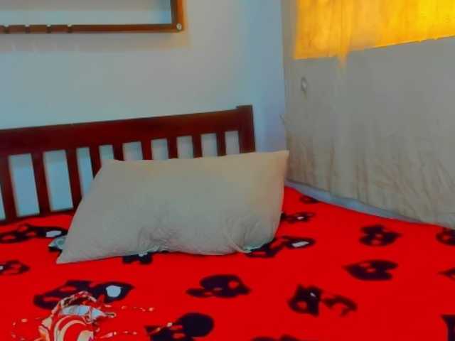 Biancamontana's BongaCams show and profile