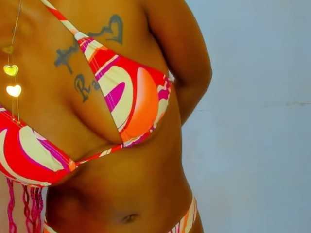 Biancamontana's BongaCams show and profile