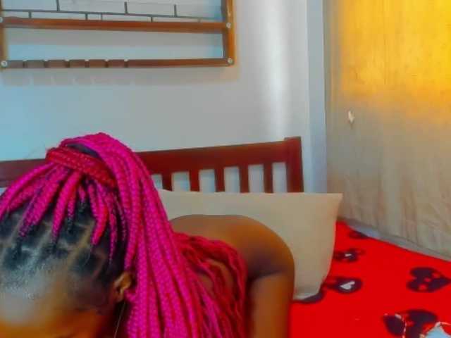 Biancamontana's BongaCams show and profile