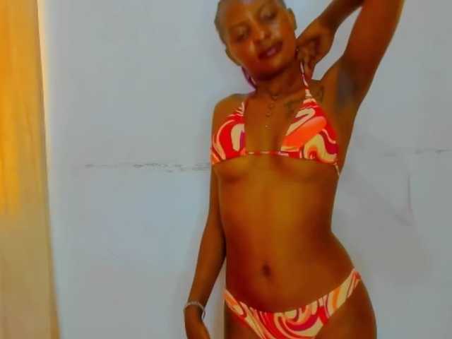 Biancamontana's BongaCams show and profile