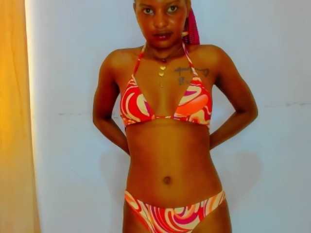 Biancamontana's BongaCams show and profile