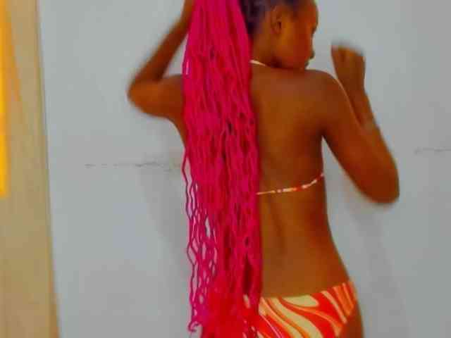 Biancamontana Live Webcam on BongaCams