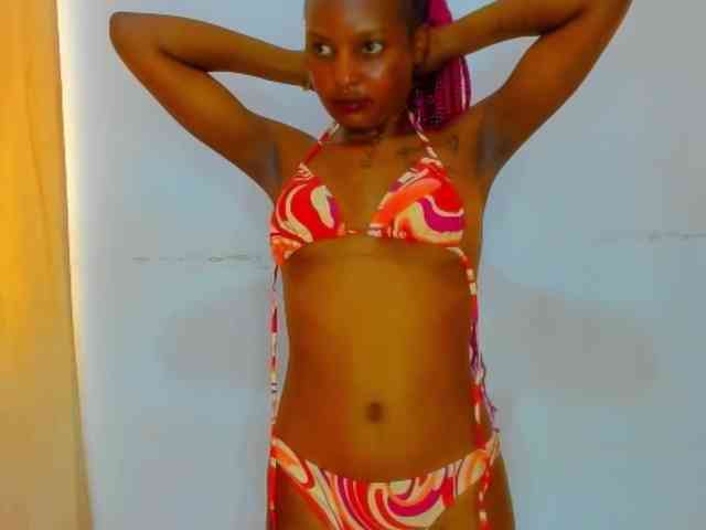 Biancamontana Live Webcam on BongaCams