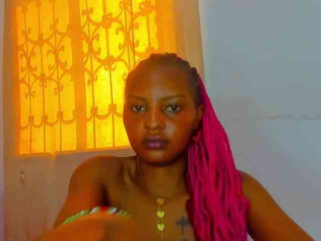 Biancamontana Live Webcam on BongaCams