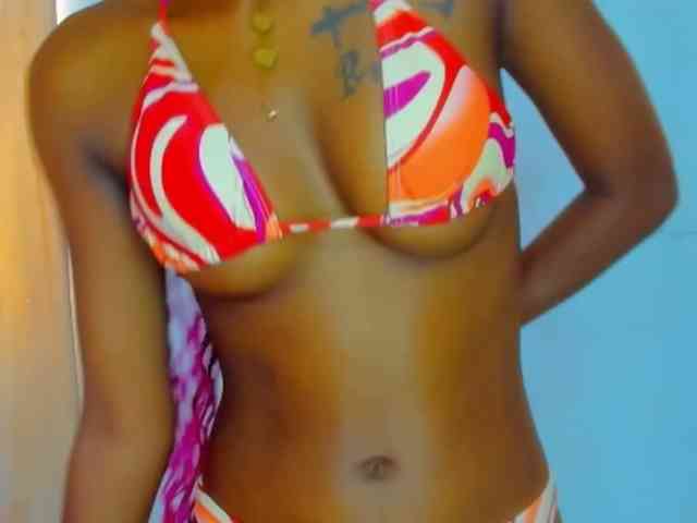 Biancamontana Live Webcam on BongaCams