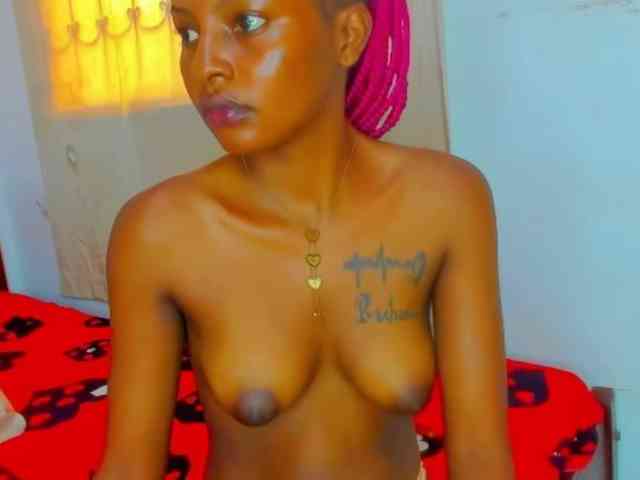 Biancamontana Live Webcam on BongaCams