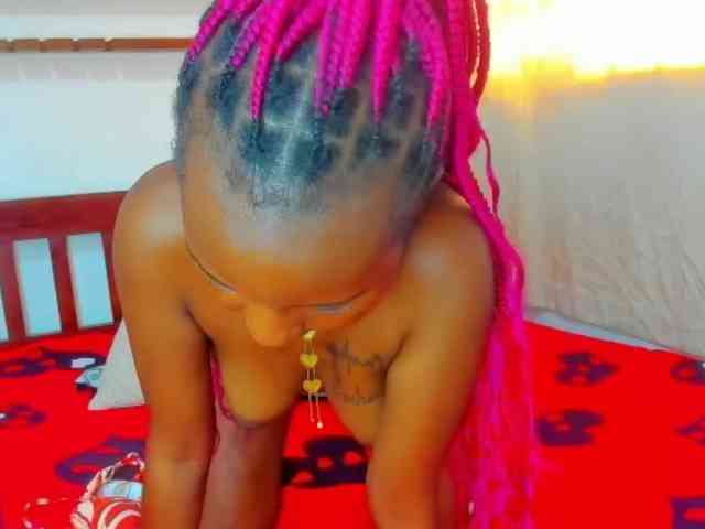 Biancamontana Live Webcam on BongaCams