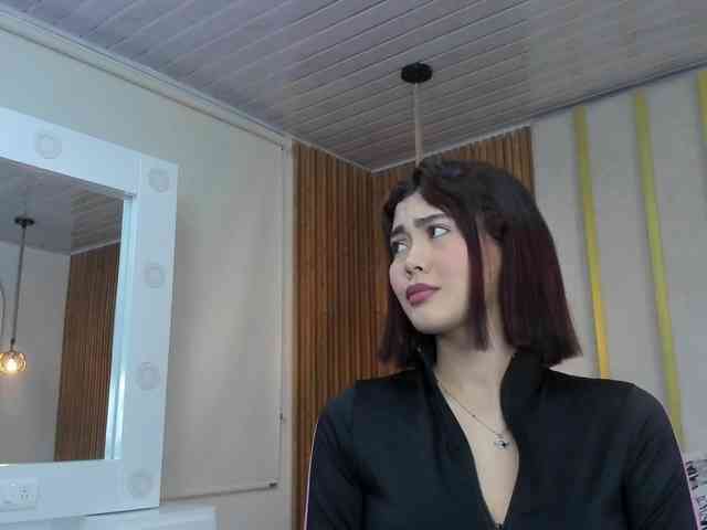 ISABELLA-HEITS webcam