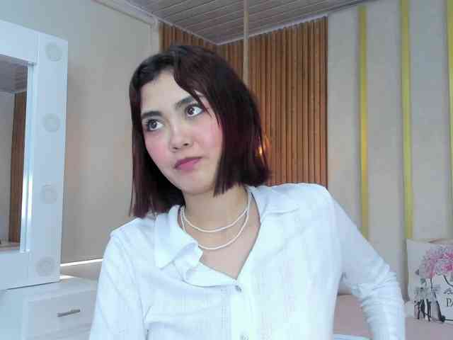 ISABELLA-HEITS webcam