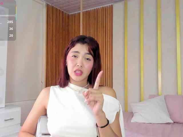 ISABELLA-HEITS webcam