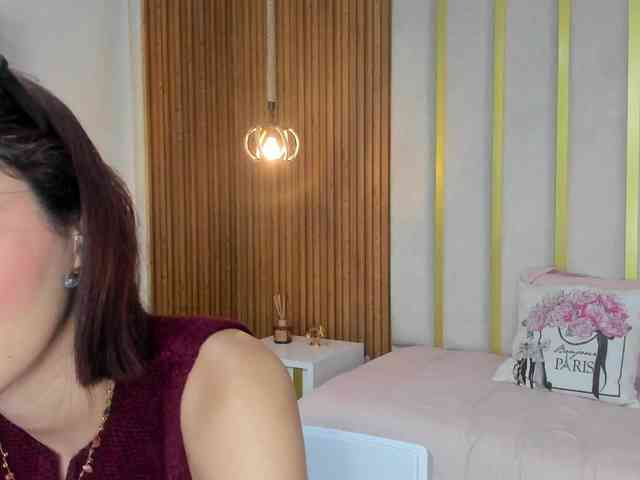 ISABELLA-HEITS webcam