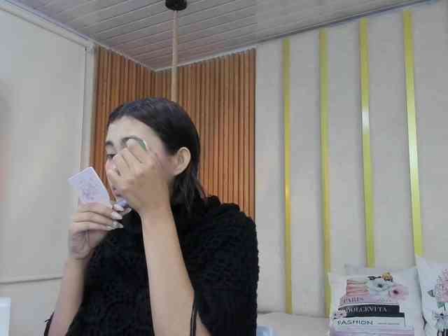 ISABELLA-HEITS webcam