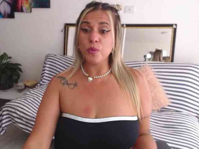 Mara- Live Webcam on BongaCams