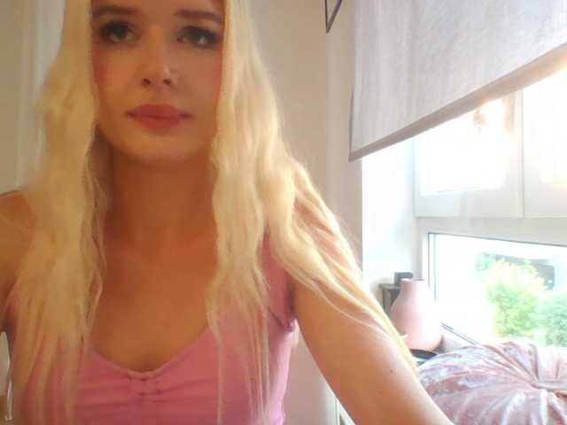 MileyStar webcam bongacams model stream image