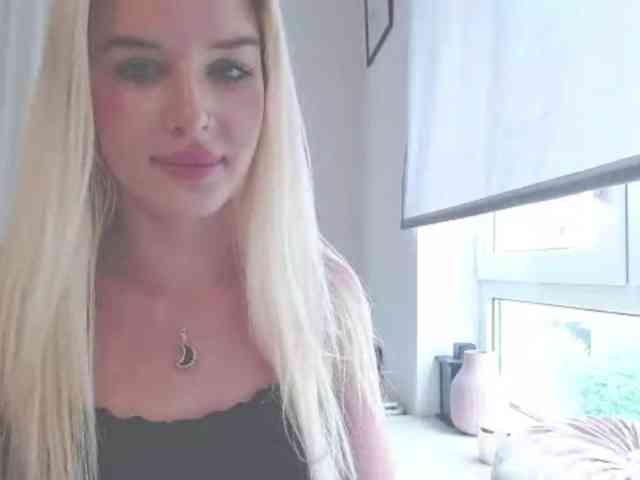 nude amateur online MileyStar