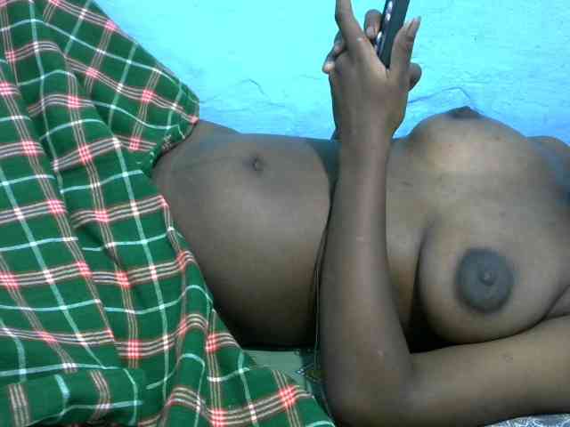 Ebonyladasha webcam
