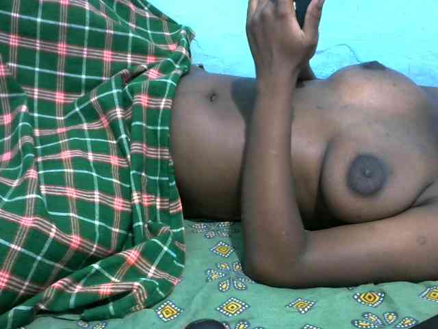 Ebonyladasha webcam