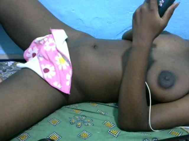 Ebonyladasha webcam
