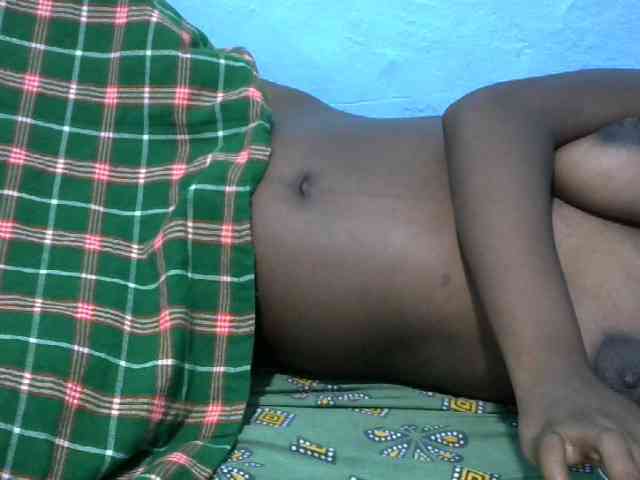Ebonyladasha webcam