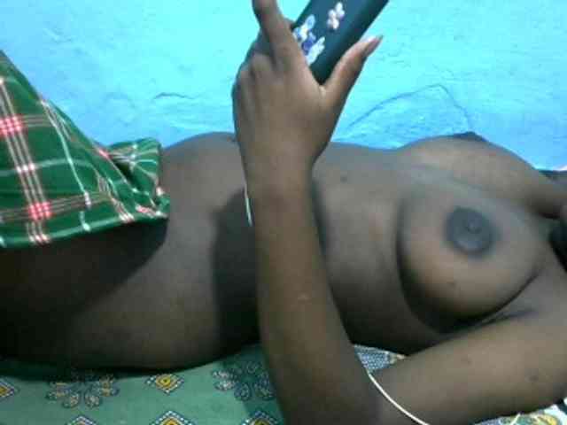 Ebonyladasha webcam