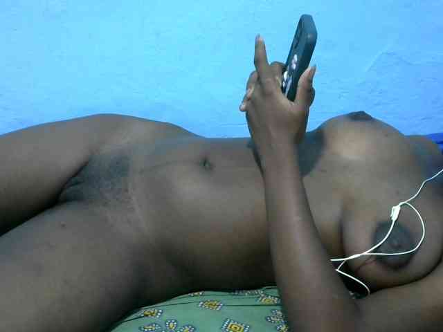 Ebonyladasha webcam