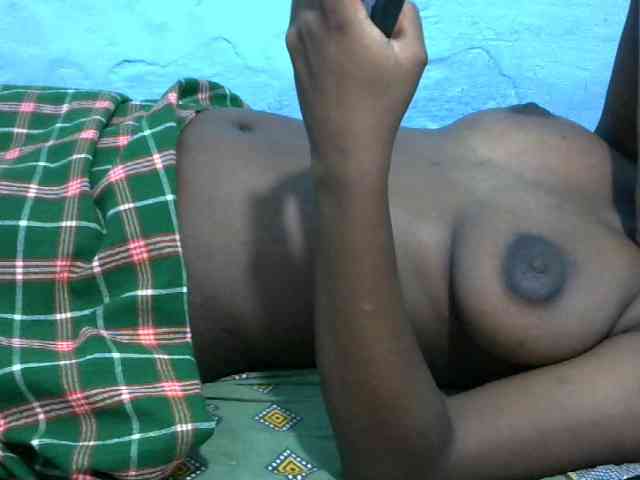 Ebonyladasha webcam