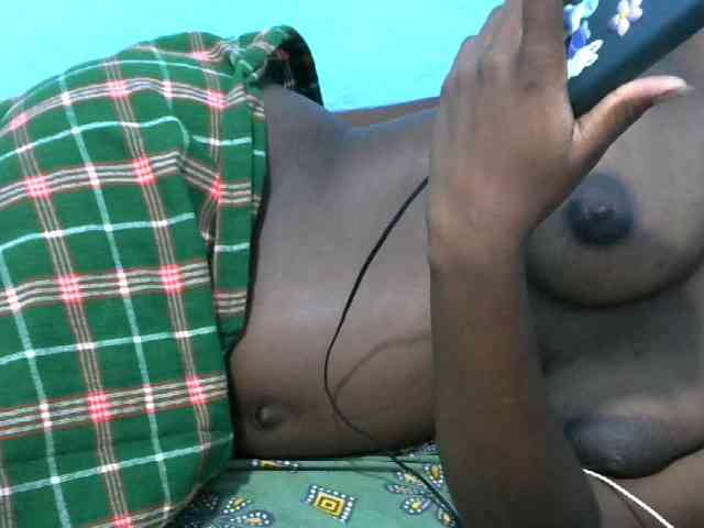 Ebonyladasha webcam