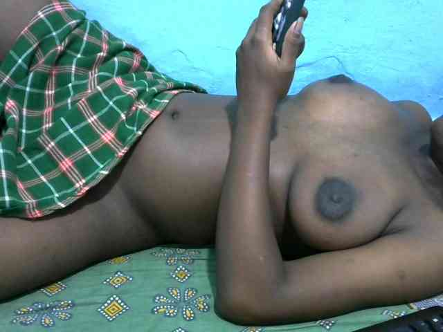 Ebonyladasha webcam