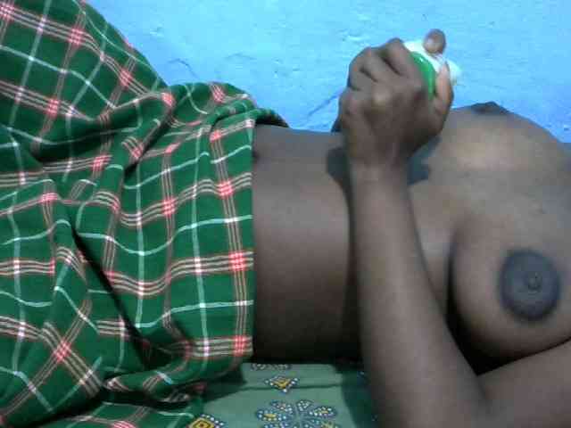 Ebonyladasha webcam