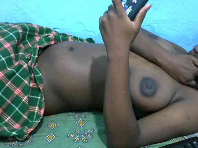 Ebonyladasha webcam