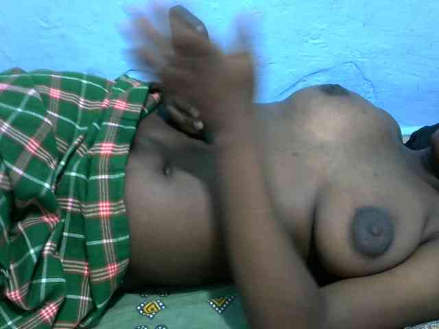 Ebonyladasha webcam