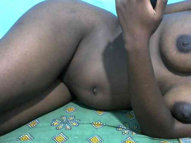 Ebonyladasha webcam