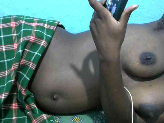 Ebonyladasha webcam