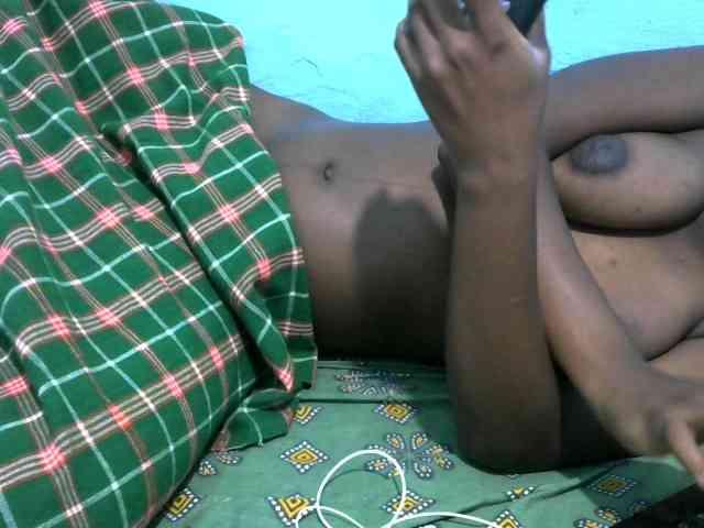 Ebonyladasha webcam