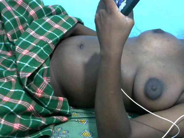Ebonyladasha webcam
