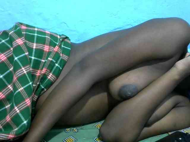 Ebonyladasha webcam