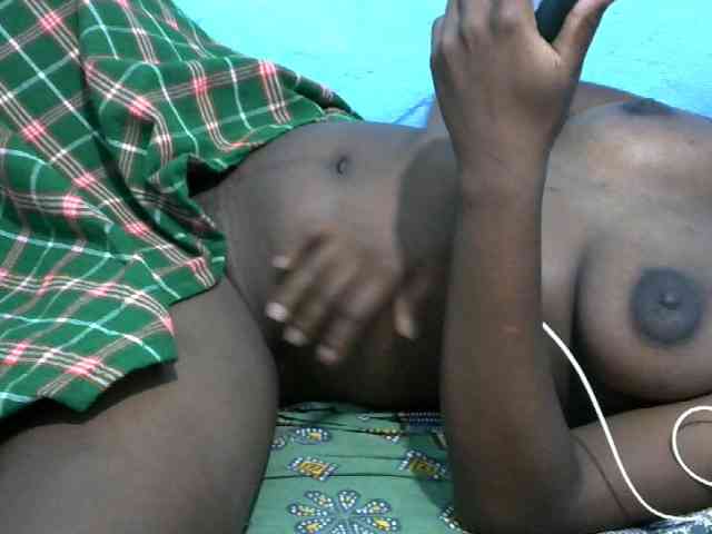 Ebonyladasha webcam