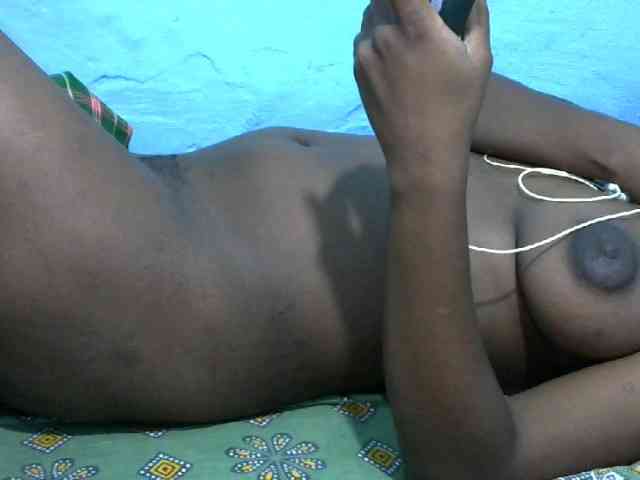 Ebonyladasha webcam