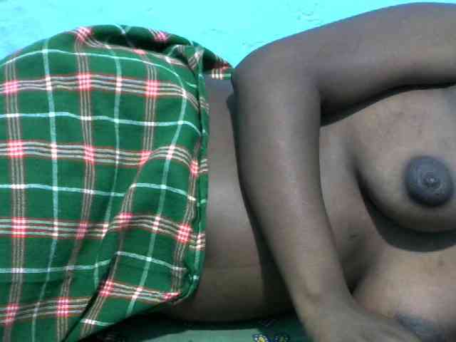 Ebonyladasha webcam