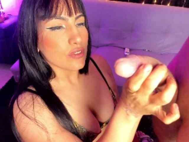 Briannasexy00 webcam