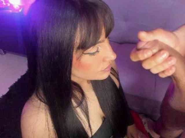 Briannasexy00 webcam