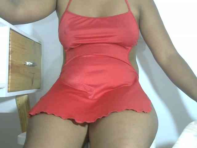 LalyChoco1 webcam