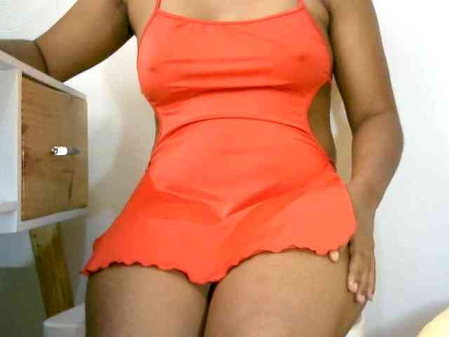 LalyChoco1 webcam