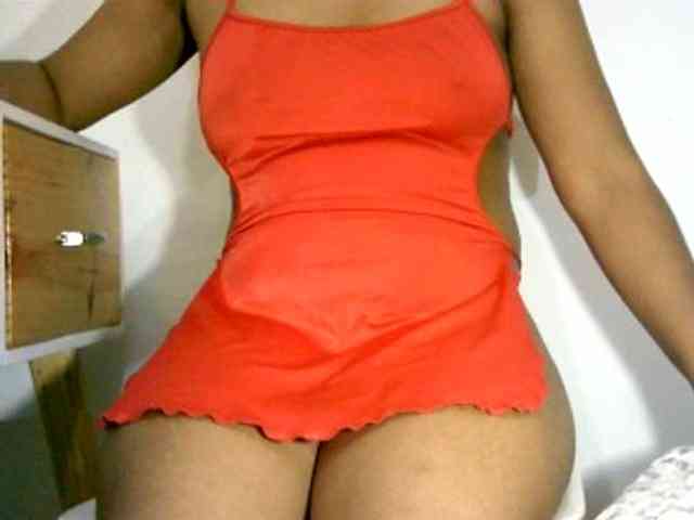 LalyChoco1 webcam