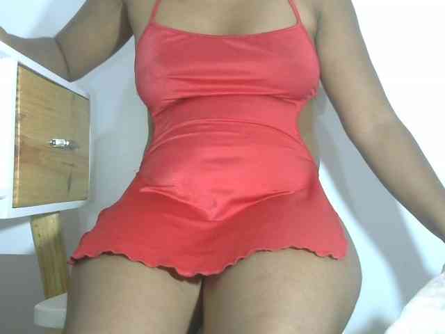 LalyChoco1 webcam