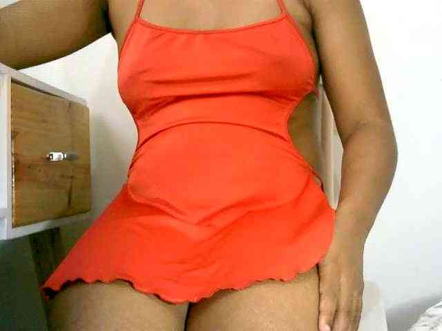 LalyChoco1 webcam
