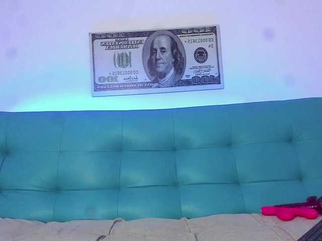 Elizabeth-Lamer's BongaCams show and profile