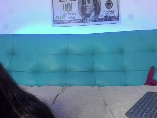 Elizabeth-Lamer's BongaCams show and profile