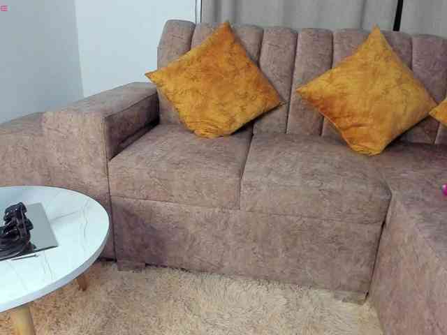 Elizabeth-Lamer webcam