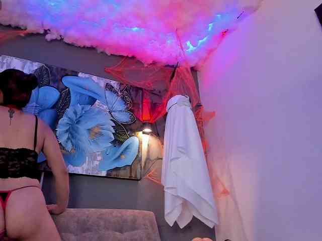 Elizabeth-Lamer webcam